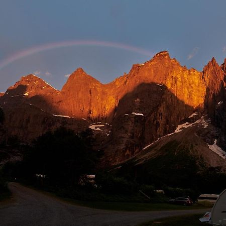 Trollveggen Camping Andalsnes Bagian luar foto